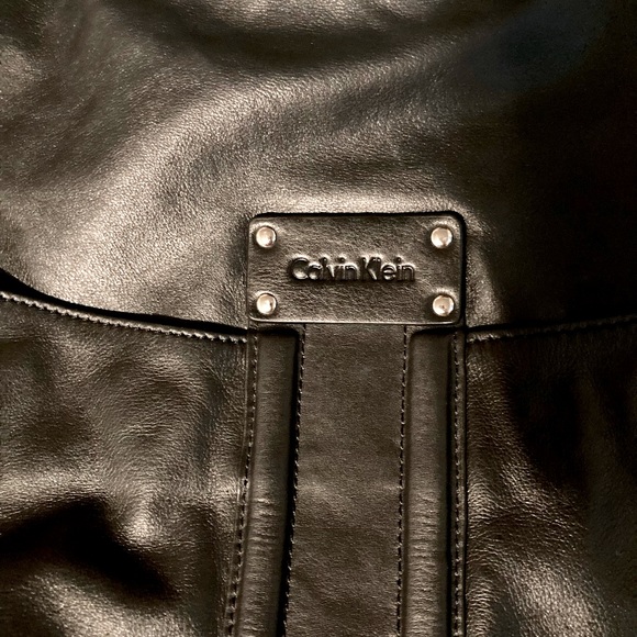 Calvin Klein Smooth Black Napa Leather Shoulder Purse with Silver Satin Lining. - Picture 4 of 10